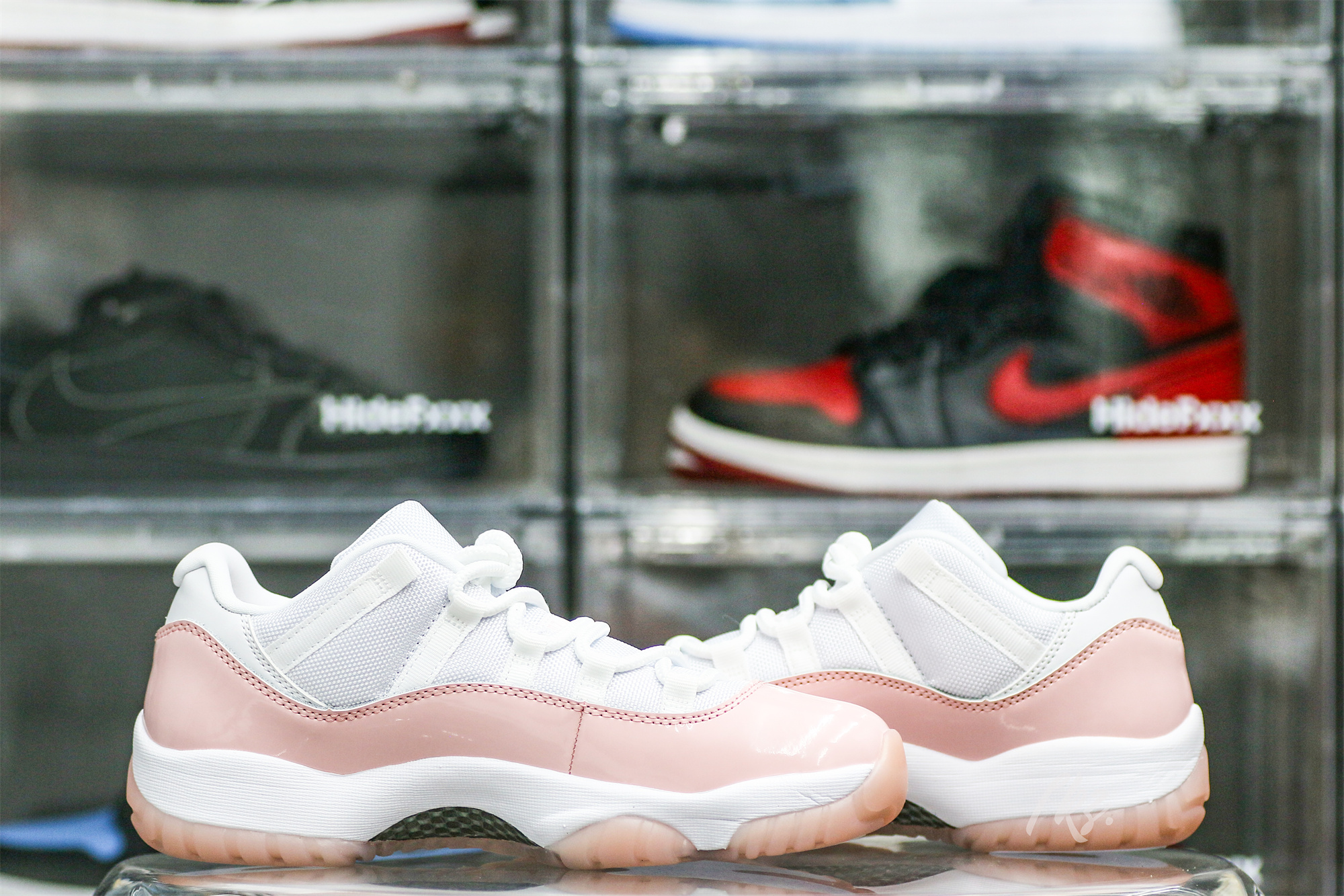 Air Jordan 11 Low WMNS “Legend Pink”