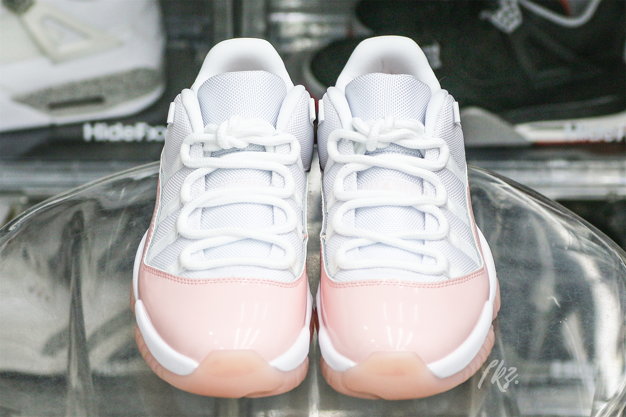 Air Jordan 11 Low WMNS “Legend Pink”