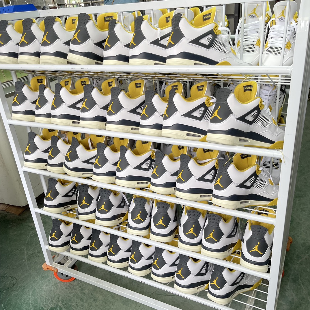 Air Jordan 4 “Vivid Sulfur” 2024 (Ln5 A1)