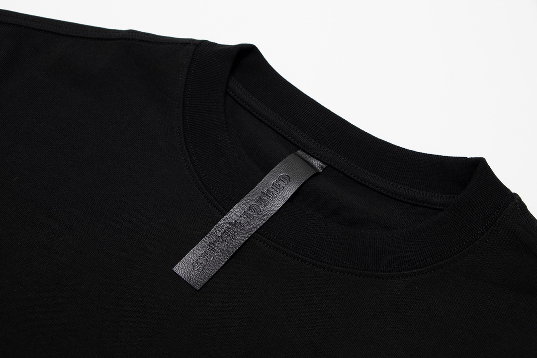 Ch*0me He**ts horse shoe logo pocket t-shirt 2024