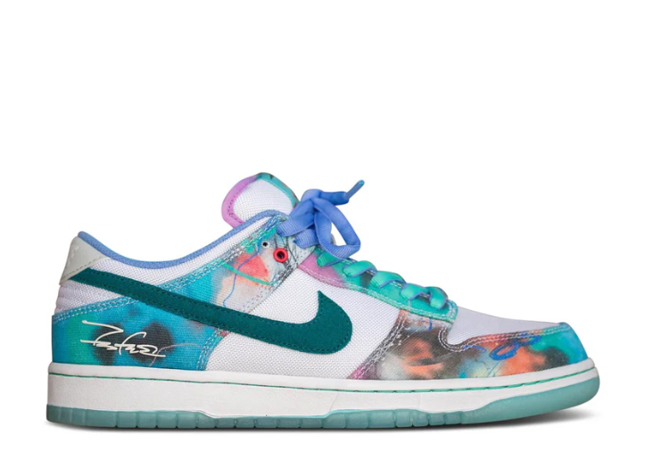 Nike SB Dunk Low Futura Laboratories Bleached Aqua