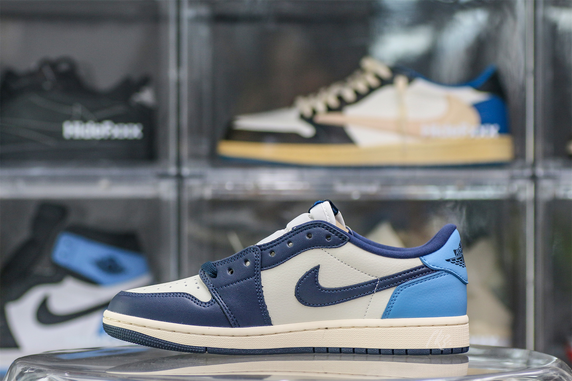 Air Jordan 1 Low OG “Obsidian” UNC 2025