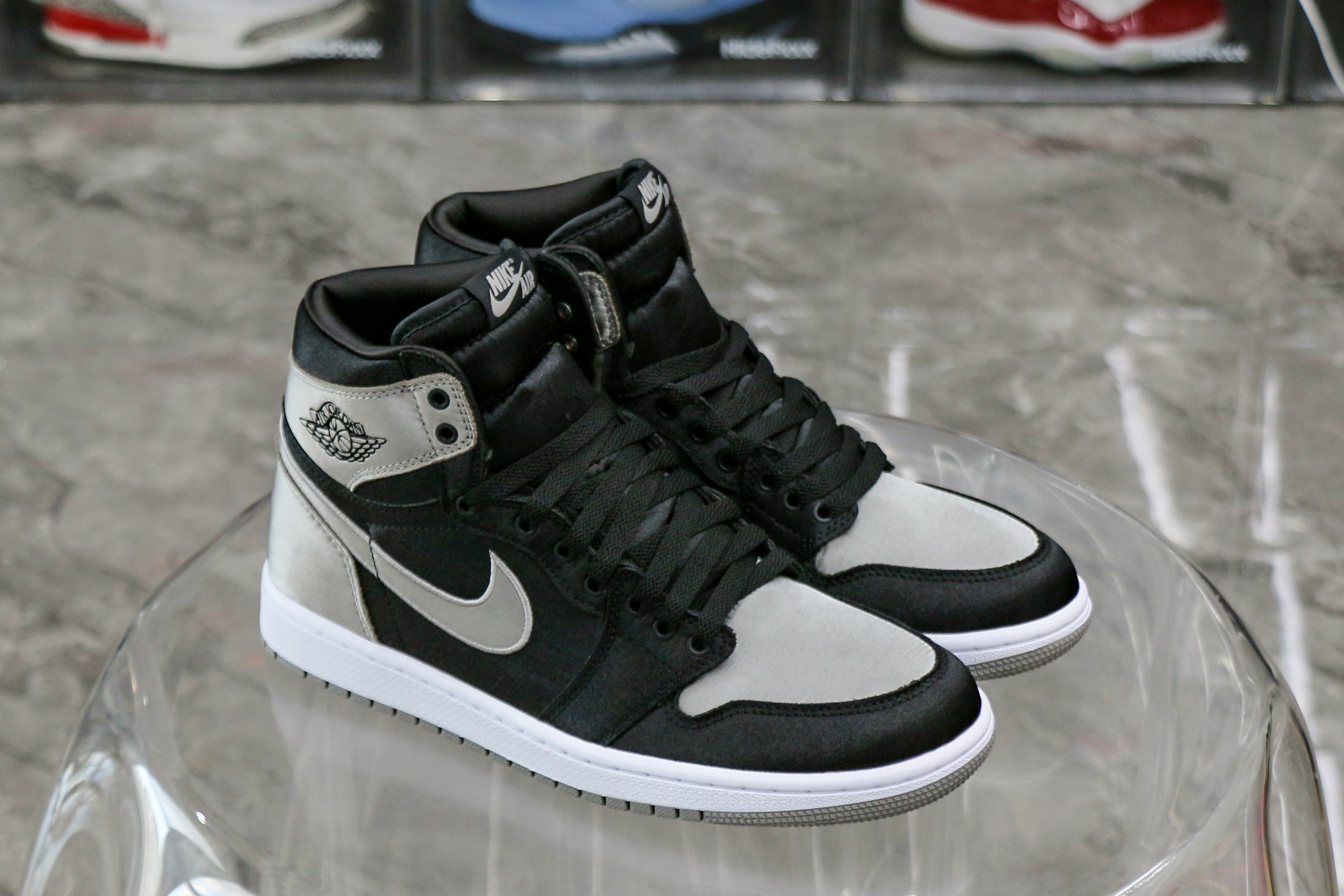 Air Jordan 1 Retro High OG Satin Shadow 2024