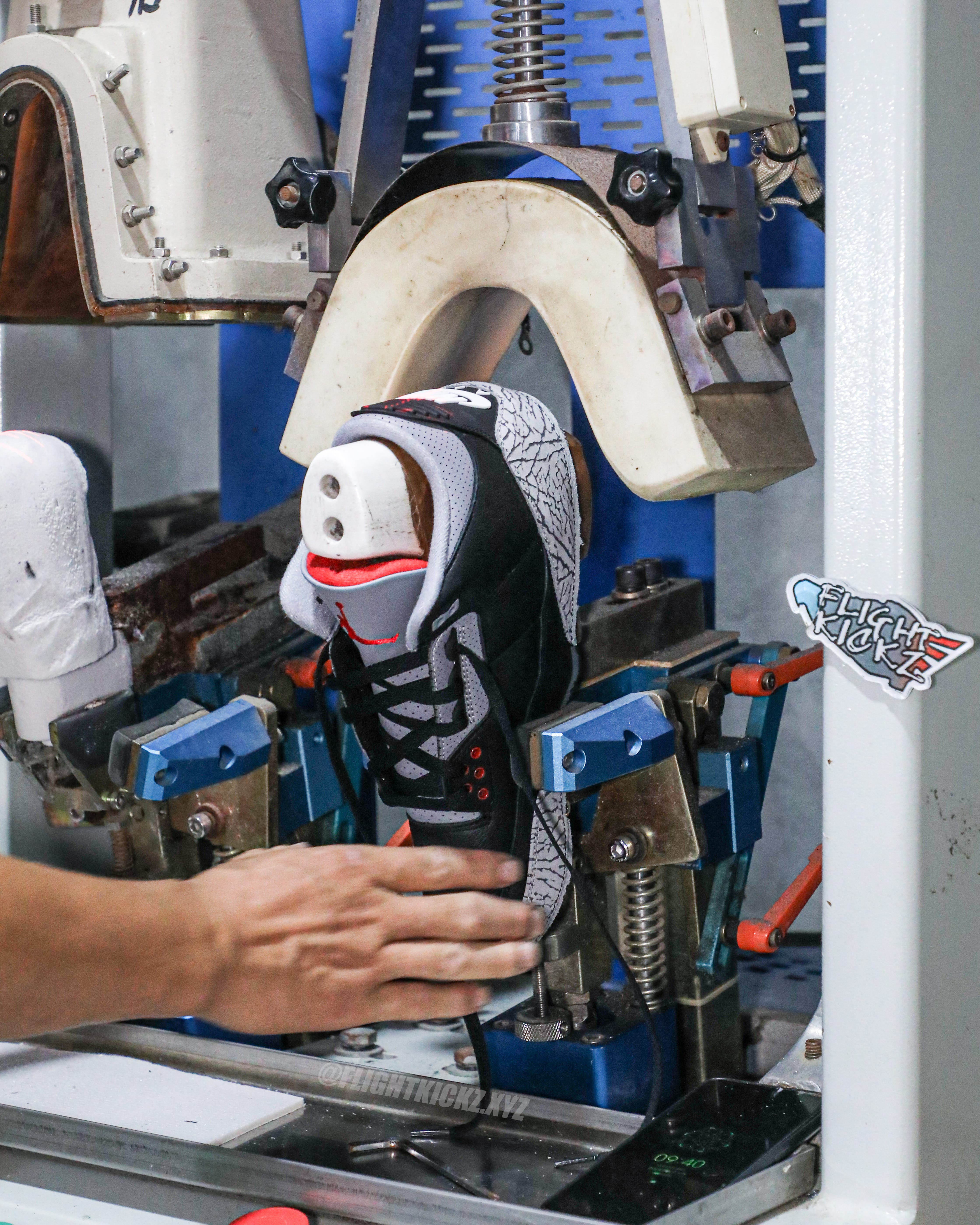 Air Jordan 3 Retro Black Cement Reimagined 2024 (Ln5 A1)