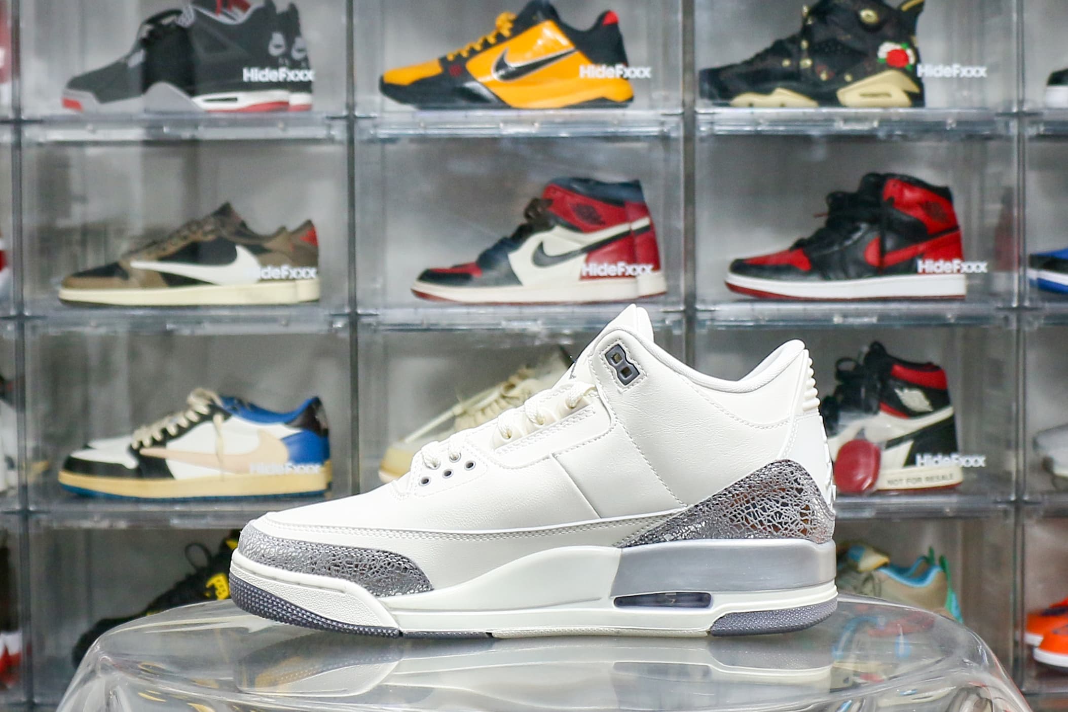 Air Jordan 3 Retro Sail Cement Grey 2025 (Ln5 A1)