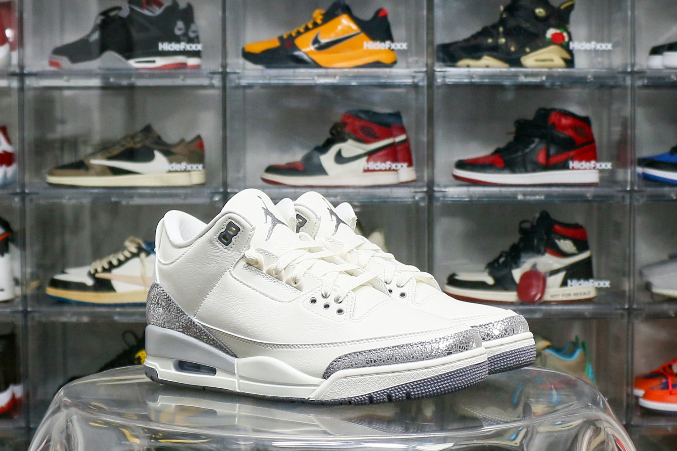 Air Jordan 3 Retro Sail Cement Grey 2025 (Ln5 A1)