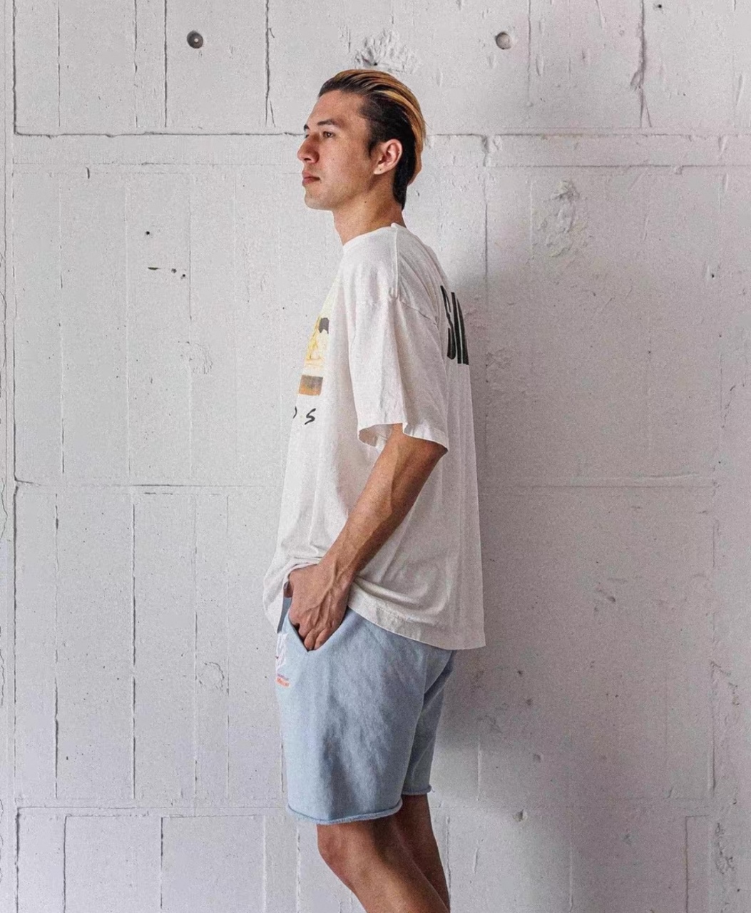 Balanciag@ Friends White Tee