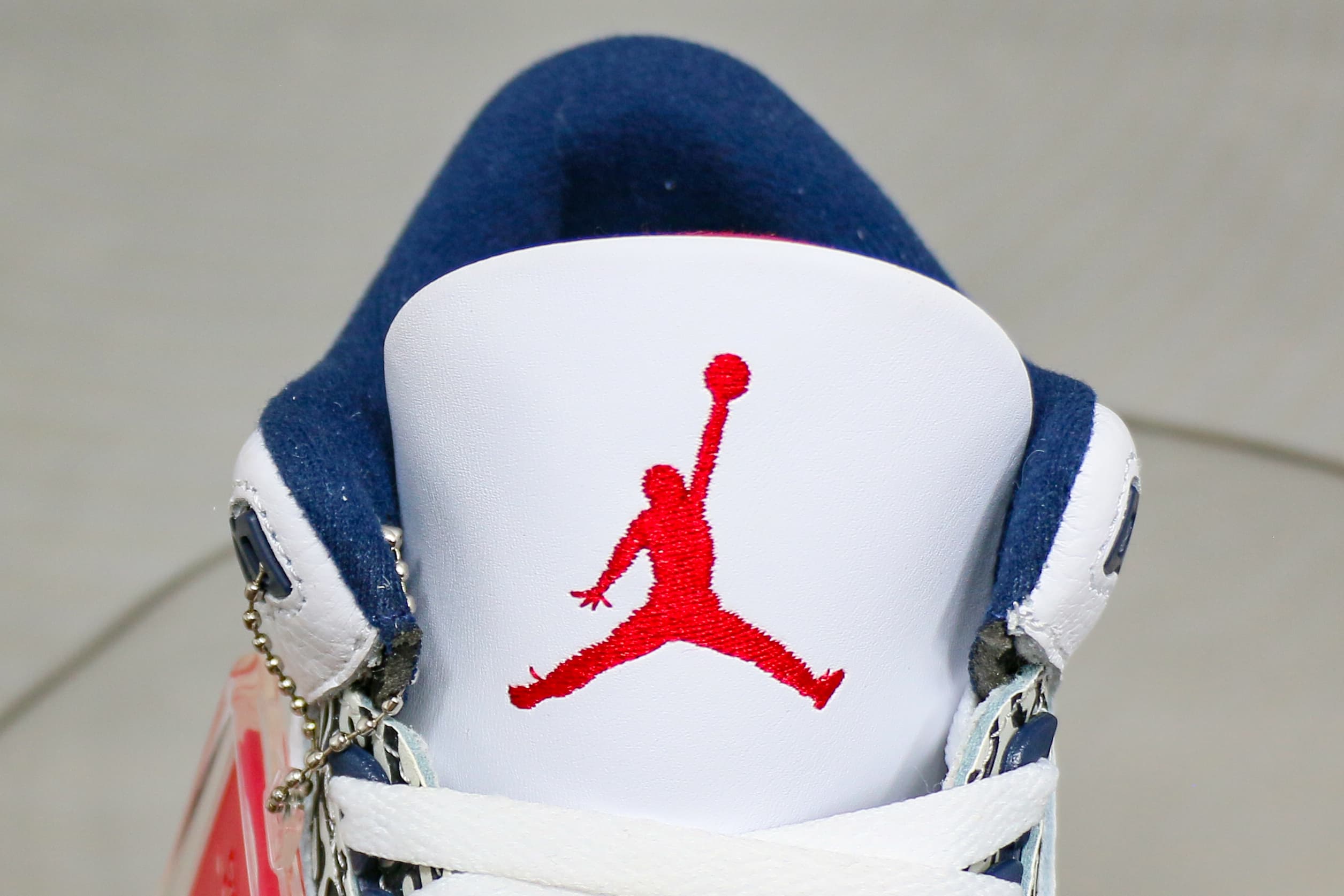 Air Jordan 3 Retro OG True Blue 2016