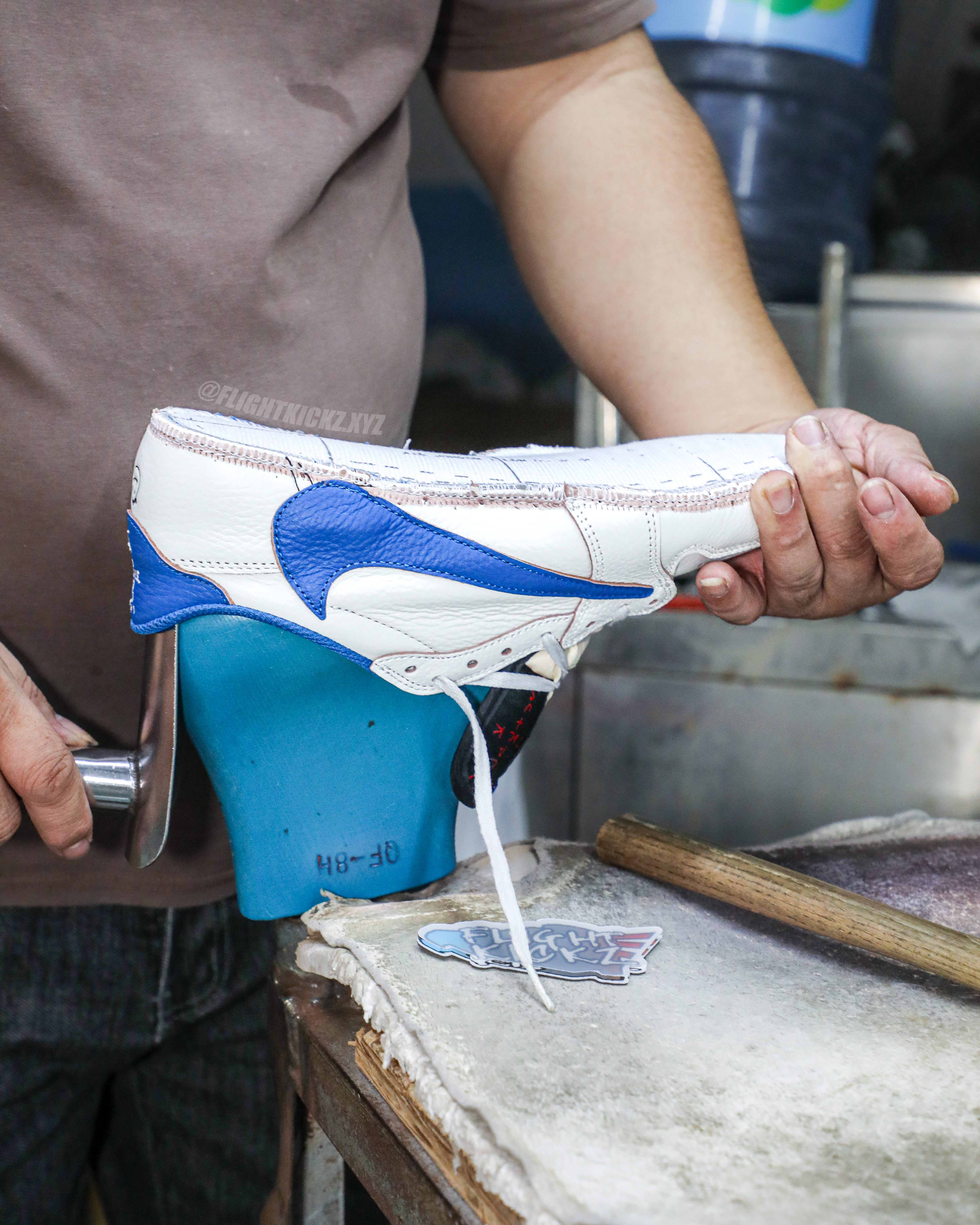 Travis Scott x Fragment x Air Jordan 1 Low OG (Ln5 A1)